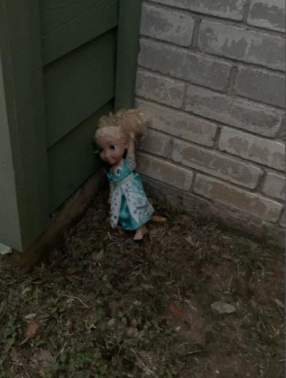 Muñeca “poseída” de Frozen no deja en paz a familia de Texas