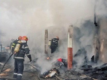 Cuatro niños que estaban solos en casa mueren en un incendio en Rumania