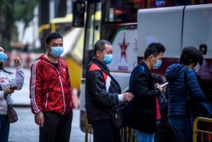 China asegura que el coronavirus “no es tan potente” como el Sras… pero sí más contagioso