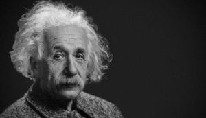 ALnavío: Cómo se puede ser genio, científico y también artista igual que Albert Einstein
