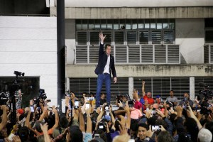 Guaidó reiteró el llamado a calles para mantenerse unidos y movilizados contra Maduro