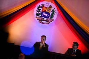 Guaidó desenmascara la táctica de la dictadura para acabar con la Asamblea Nacional