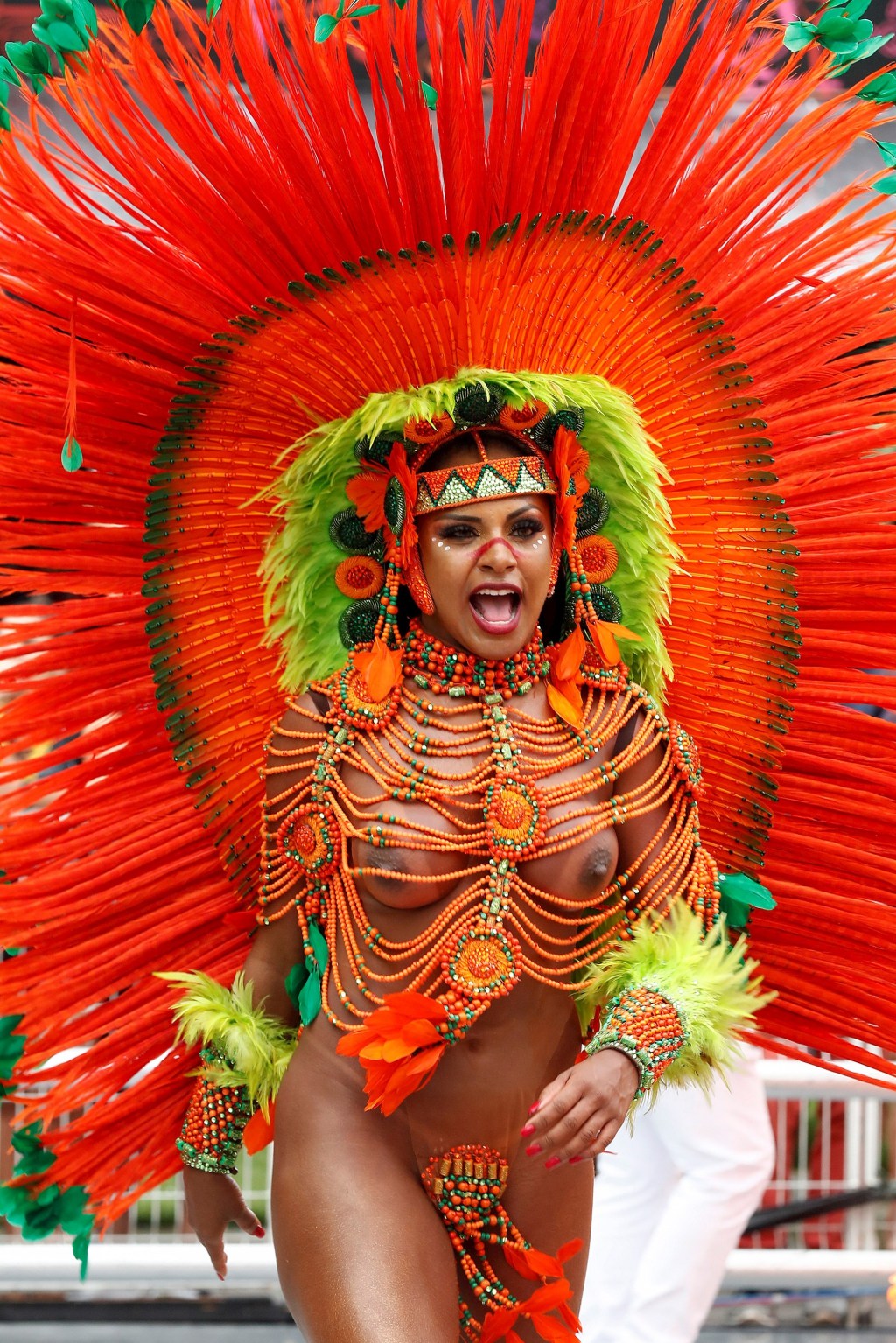 Los atrevidos topless de las bailarinas del Carnaval de Río de Janeiro (FOT...