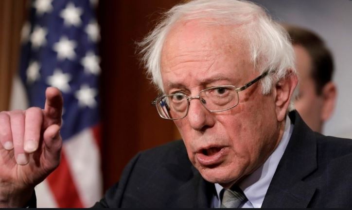 Bernie Sanders denunció ataques homófobos contra Pete Buttigieg