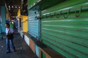 La mayoría de comercios paralizados en Maracaibo temen cierre definitivo por coronavirus (Encuesta)