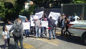 La protesta frente a la embajada rusa en medio de show del régimen de Maduro (Fotos y Video)
