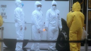 Aumentan a ocho los muertos por coronavirus y a 43 los contagiados en Irán