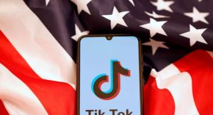 Plantean prohibir el uso de TikTok para empleados federales de EEUU