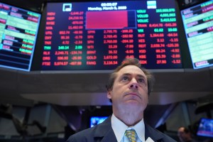 Wall Street perdió impulso y comienza agosto a la baja