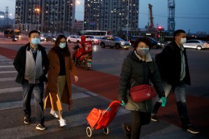 China dice que ha superado lo peor del coronavirus