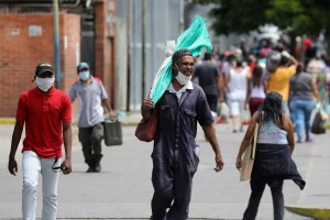 En Venezuela el sueldo no alcanza para protegerse del coronavirus