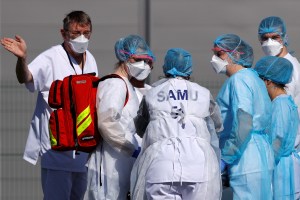 Francia supera los 6.500 muertos por el coronavirus