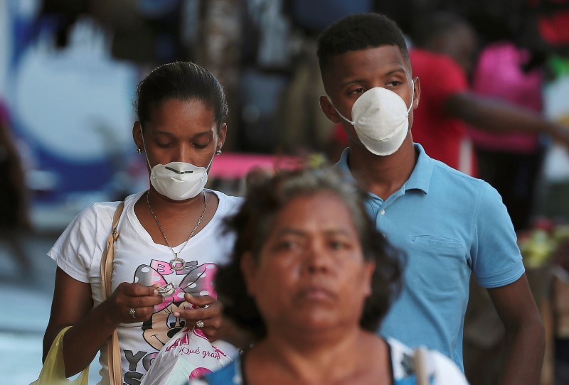 Panamá restringirá ingresos desde Sudamérica tras detectar variante brasileña de coronavirus