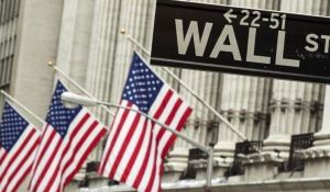 Wall Street cae por miedo al coronavirus y el Dow Jones pierde 970 puntos