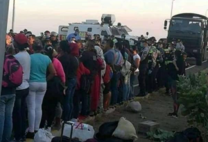 Así amaneció la frontera colombo-venezolana en Zulia tras tensión y saqueos #18Mar (FOTO)