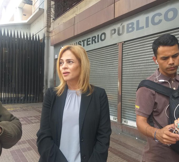 Abogada de Renzo Prieto informó que el parlamentario ha sido víctima de tratos crueles