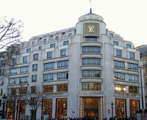 Louis Vuitton donará antibacteriales en hospitales de Francia