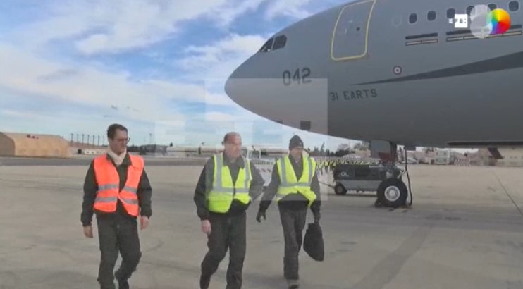 Francia comienza a evacuar enfermos en avión militar a otras zonas del país