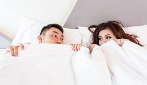 Científicos de Harvard insisten en que las parejas utilicen mascarillas para tener sexo