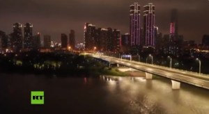 En Video: Así se ven de noche las calles desiertas de Wuhan, cuna de la pandemia