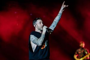 “200 litros de antibacterial y más”: Las medidas que se tomarán en concierto de Maroon 5 en Colombia