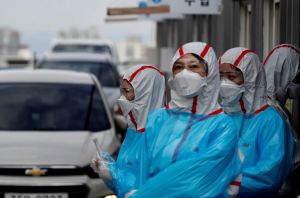 Corea del Sur vuelve a imponer restricciones sociales para frenar nuevo brote del virus