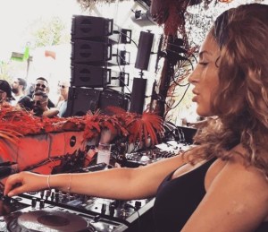 Ella es Cuky, la DJ internacional que se llevaron presa por amenizar una fiesta en Venezuela en plena cuarentena