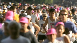 Toman medidas para prevenir el coronavirus en Maratón de Los Ángeles