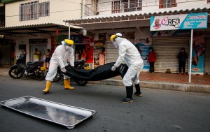 Casi 465.000 muertos por coronavirus, según balance de AFP