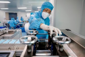 ¿Por qué lo fabricantes de mascarillas en China están preocupados?