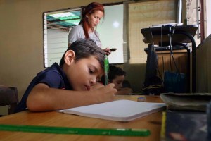 Año escolar a distancia en Venezuela es el peor de la historia