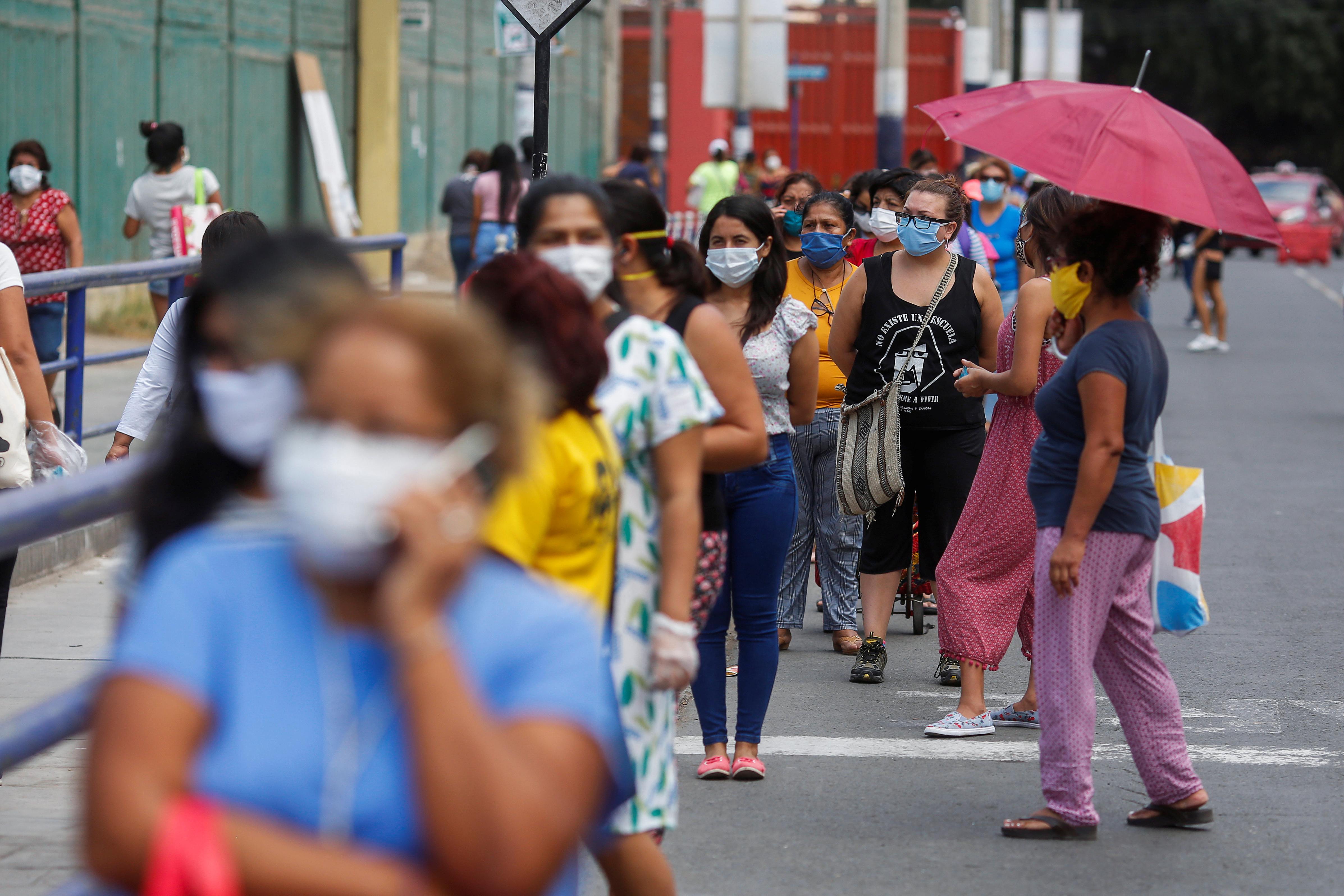 Tres cálculos para comparar de manera más realista a los países de América Latina ante el coronavirus