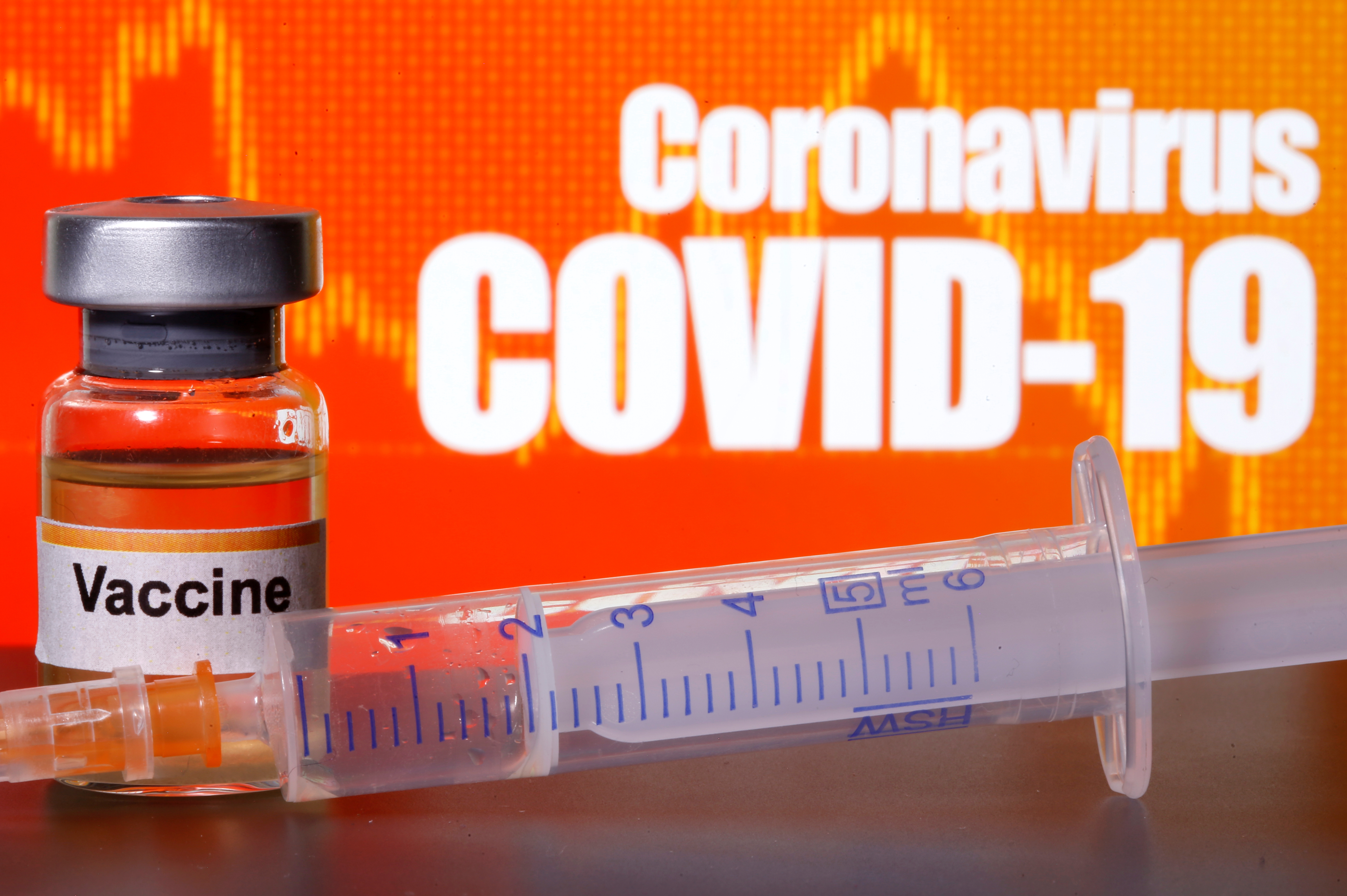 Hay 70 vacunas contra el coronavirus en desarrollo y tres fórmulas ya se están probando en humanos