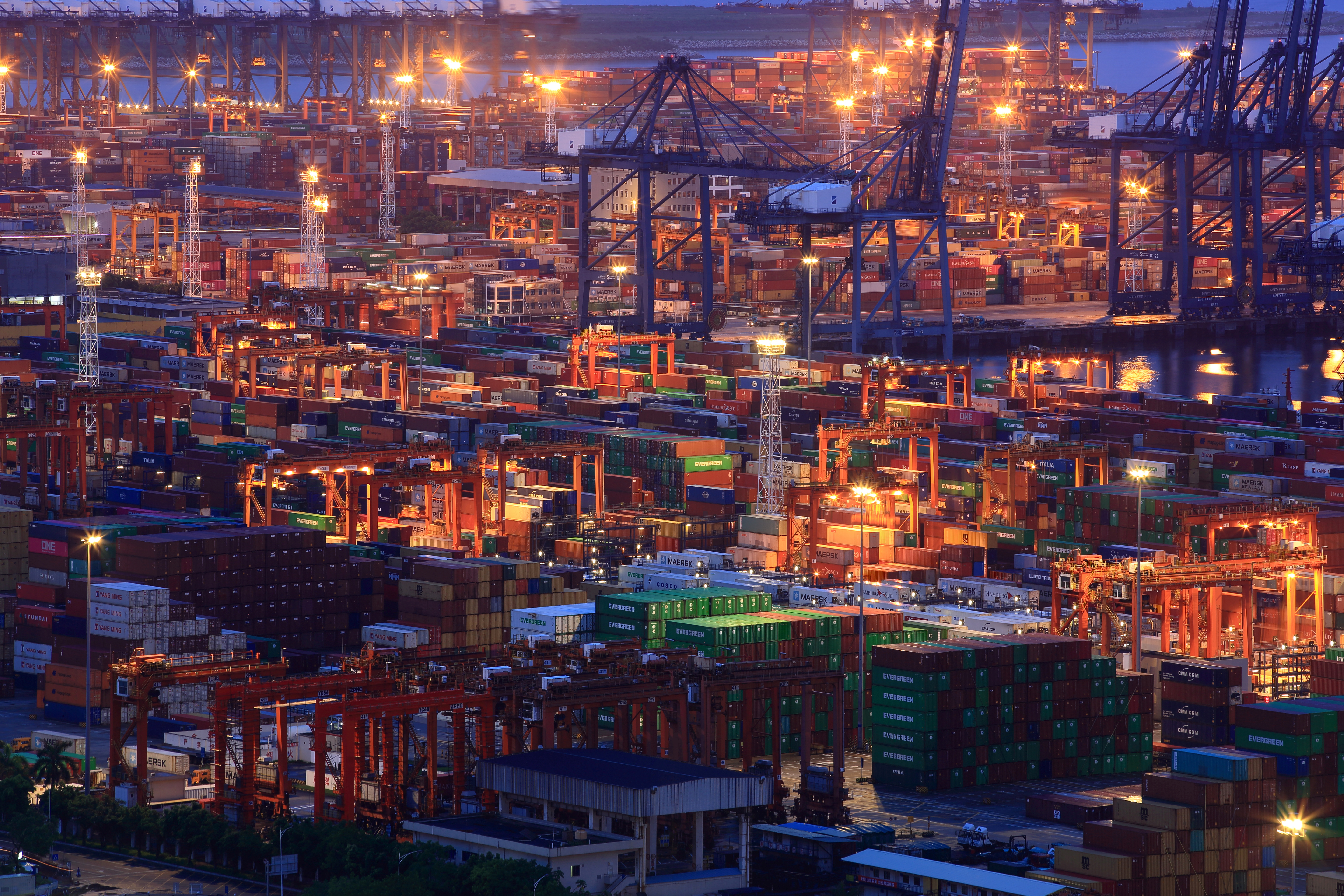 La caída de exportaciones chinas continuará en marzo con profundización de la crisis