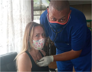 Actriz venezolana sintió extraños síntomas y tuvo que llamar a los paramédicos  (FOTO)