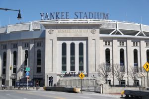 Bill de Blasio advierte que “pasará un tiempo” antes de que los fans puedan apoyar a los Yankees en su estadio