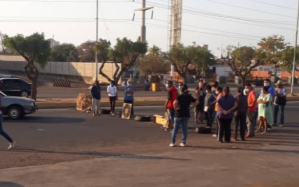 Devastador: Enfermos renales en Zulia salen a las calles a suplicar gasolina para cumplir sus tratamientos