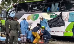 Autobús que transportaba venezolanos sufrió fatal accidente en Colombia