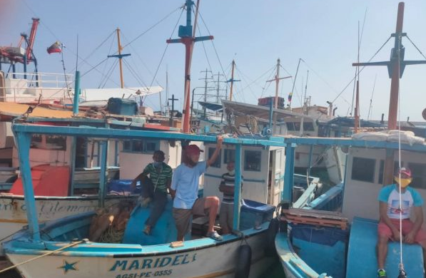 Más de 40 embarcaciones en muelle de La Guaira están varadas por combustible