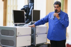 Maduro le planteó una extorsión política a Duque con dos máquinas de detección de Covid-19