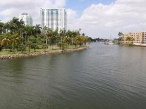 $ 1 millón en cocaína incautada de un carguero en el río Miami