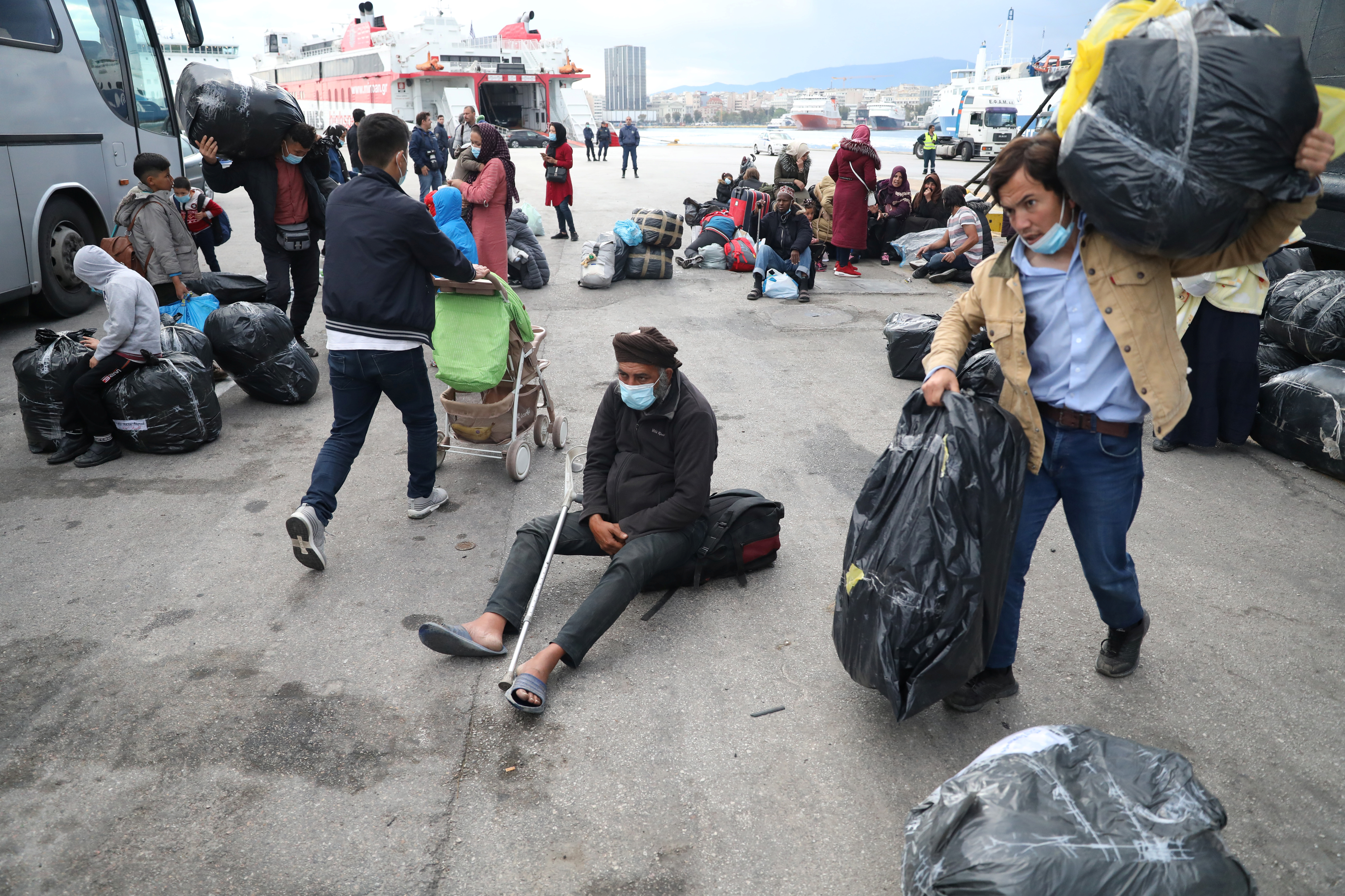 Acnur: Grecia debe respetar a refugiados y llevar a vulnerables a hoteles