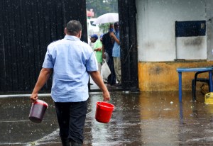 La demanda de sangre de ganado no baja entre los venezolanos sin recursos (Video)