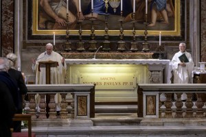 La basílica de San Pedro reabre, en una Italia que avanza en su desconfinamiento (Fotos)