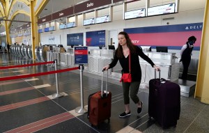 Delta reanudará vuelos de sus rutas más importantes en junio