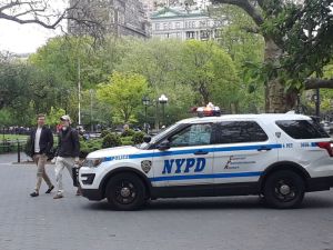 NYPD ya no vigilará distanciamiento social ni uso de máscaras