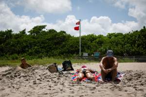 Las playas del condado de Palm Beach, públicas, municipales y privadas, abrirán el lunes