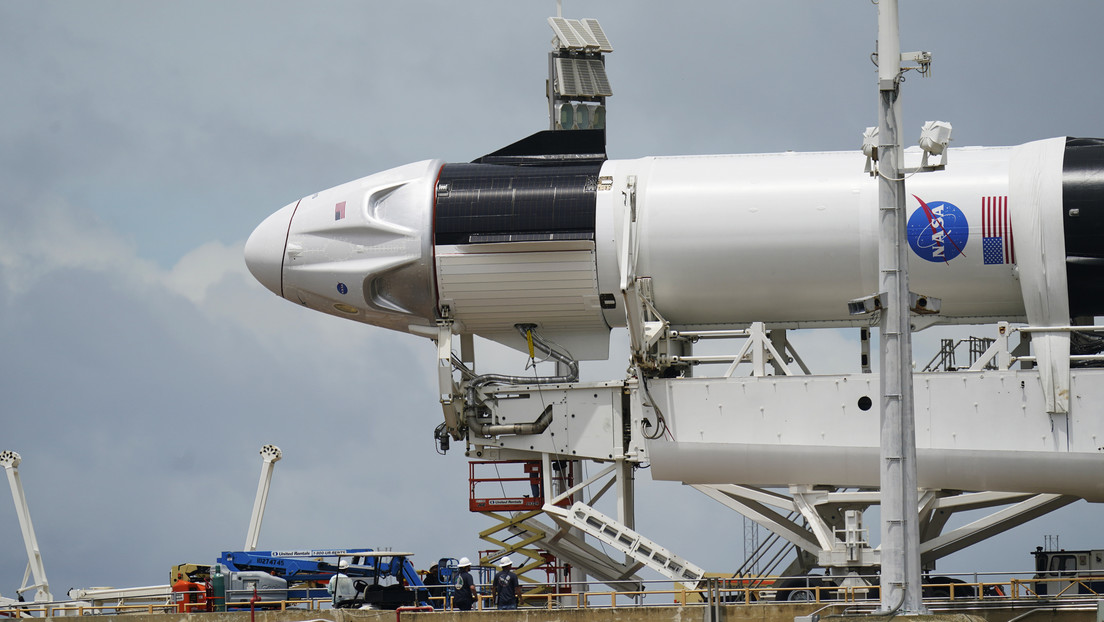 ¿Cuánto cuesta un pasaje para ir al espacio? Ya puedes consultárselo a SpaceX por correo