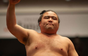 Un joven luchador de sumo muere por coronavirus en Japón