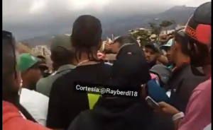 VIDEO: Motorizados prenden “la mecha” contra la GNB en Montalbán tras estar tres días haciendo cola para echar gasolina